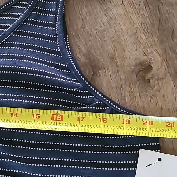 SONOMA BRAND WOMENS NAVY AND WHITE STRIPED TANK TOP SIZE XX LARGE - Picture 6 of 8